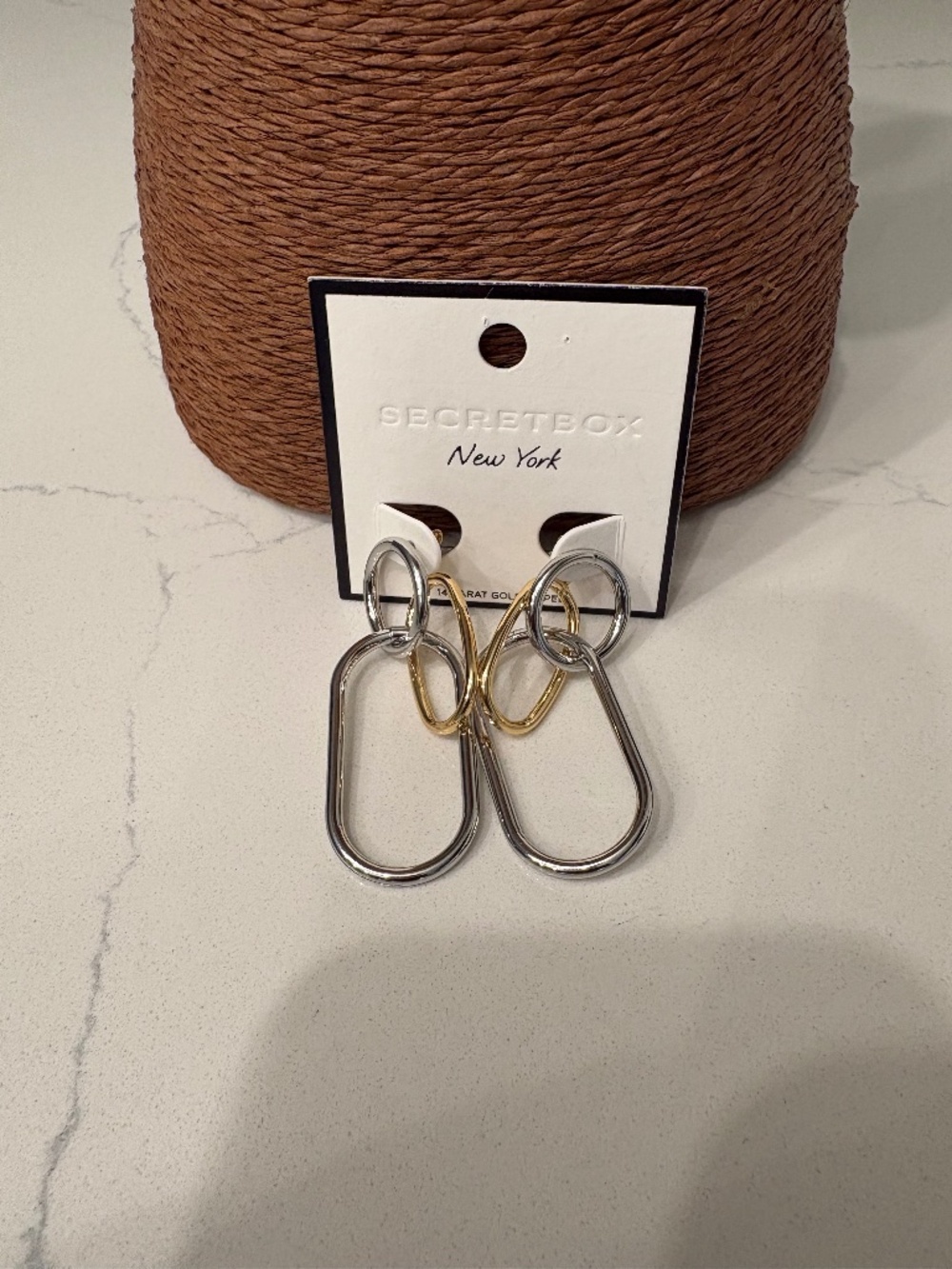 SECRET BOX NEW YORK TWO TONE OVAL LINK GOLD DIPPED EARRING (N)